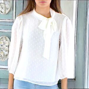 Riley & Rae Swiss Dot Neck Tie Blouse White Size Medium